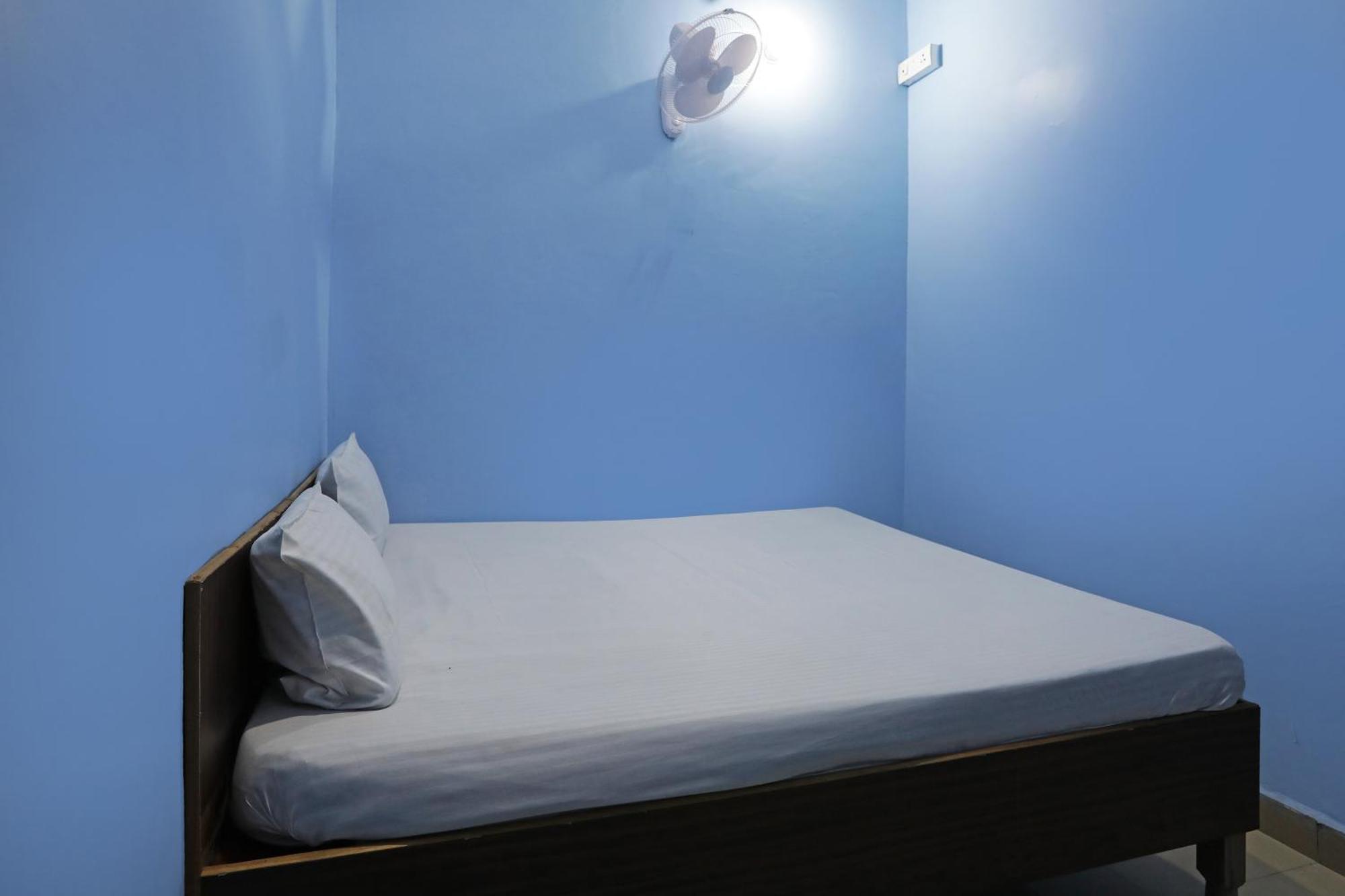 Hotel O Relax Faridábád Kültér fotó