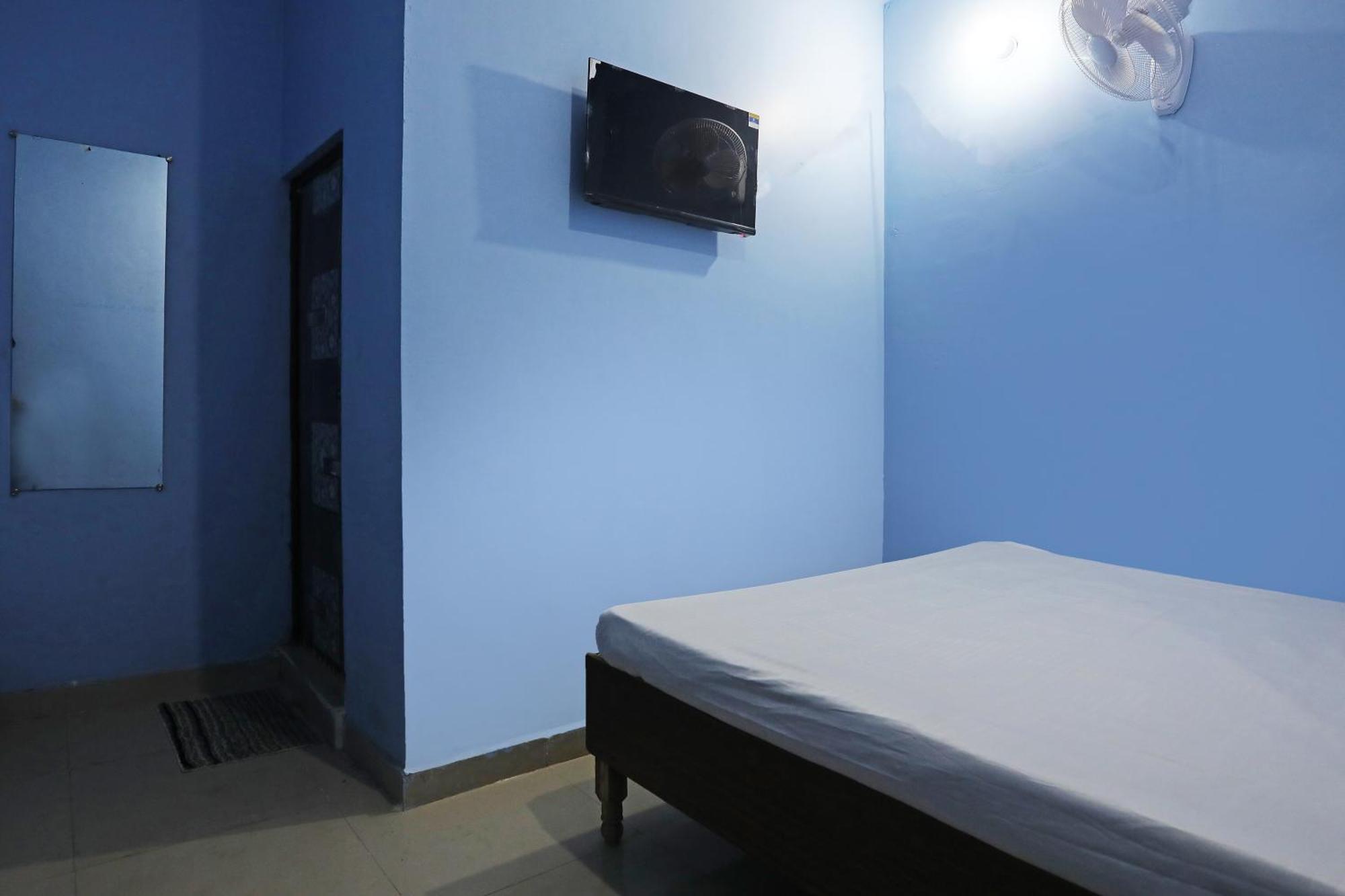 Hotel O Relax Faridábád Kültér fotó
